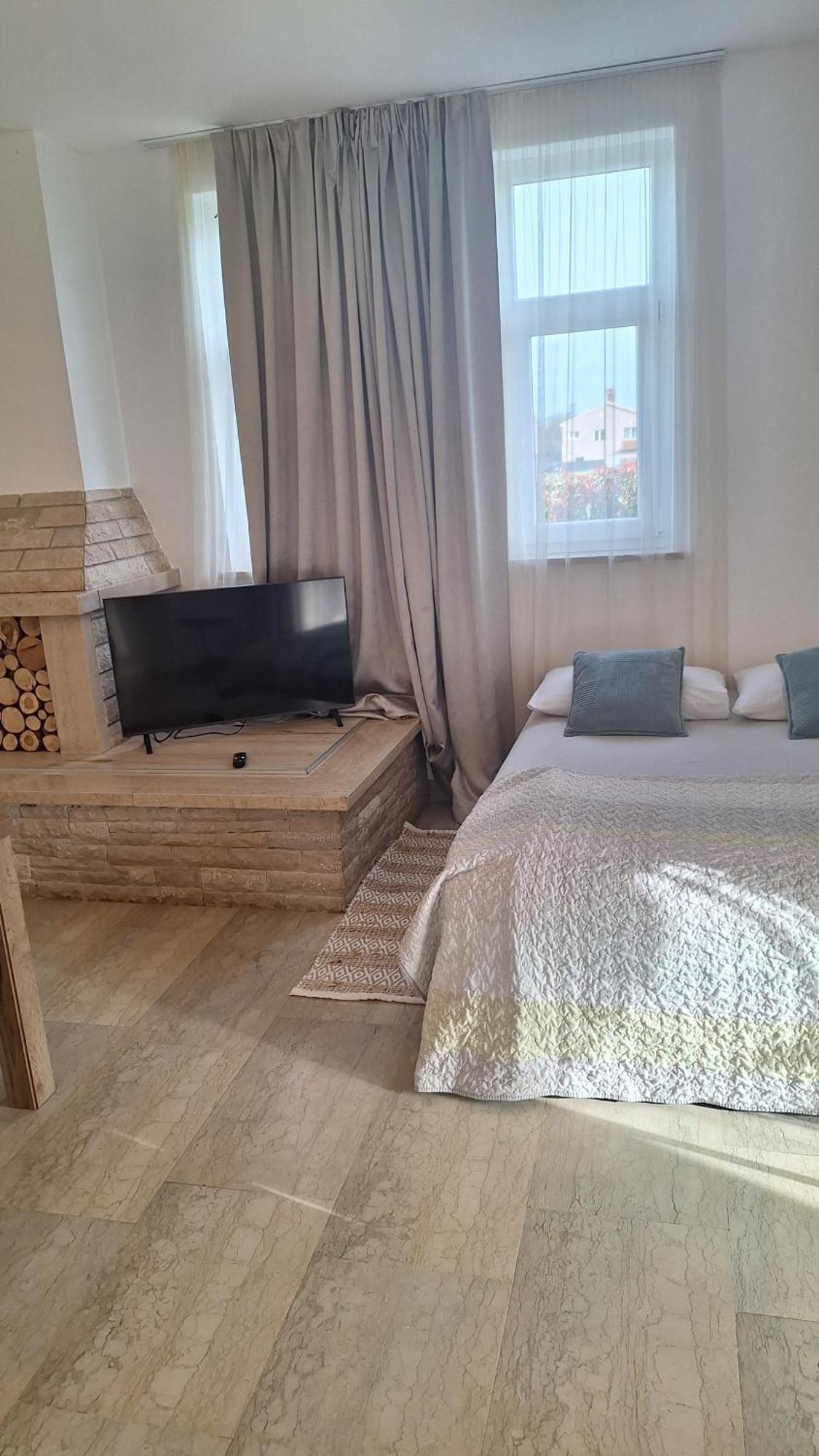 Guest House Flora พาซิน ห้อง รูปภาพ